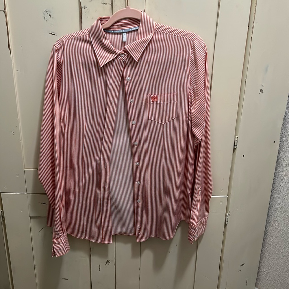 Cinch button-down